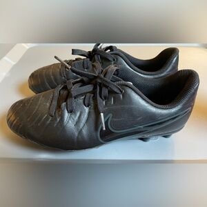 Nike Soccer Cleats 2.5Y Black Fútbol Girls Boys